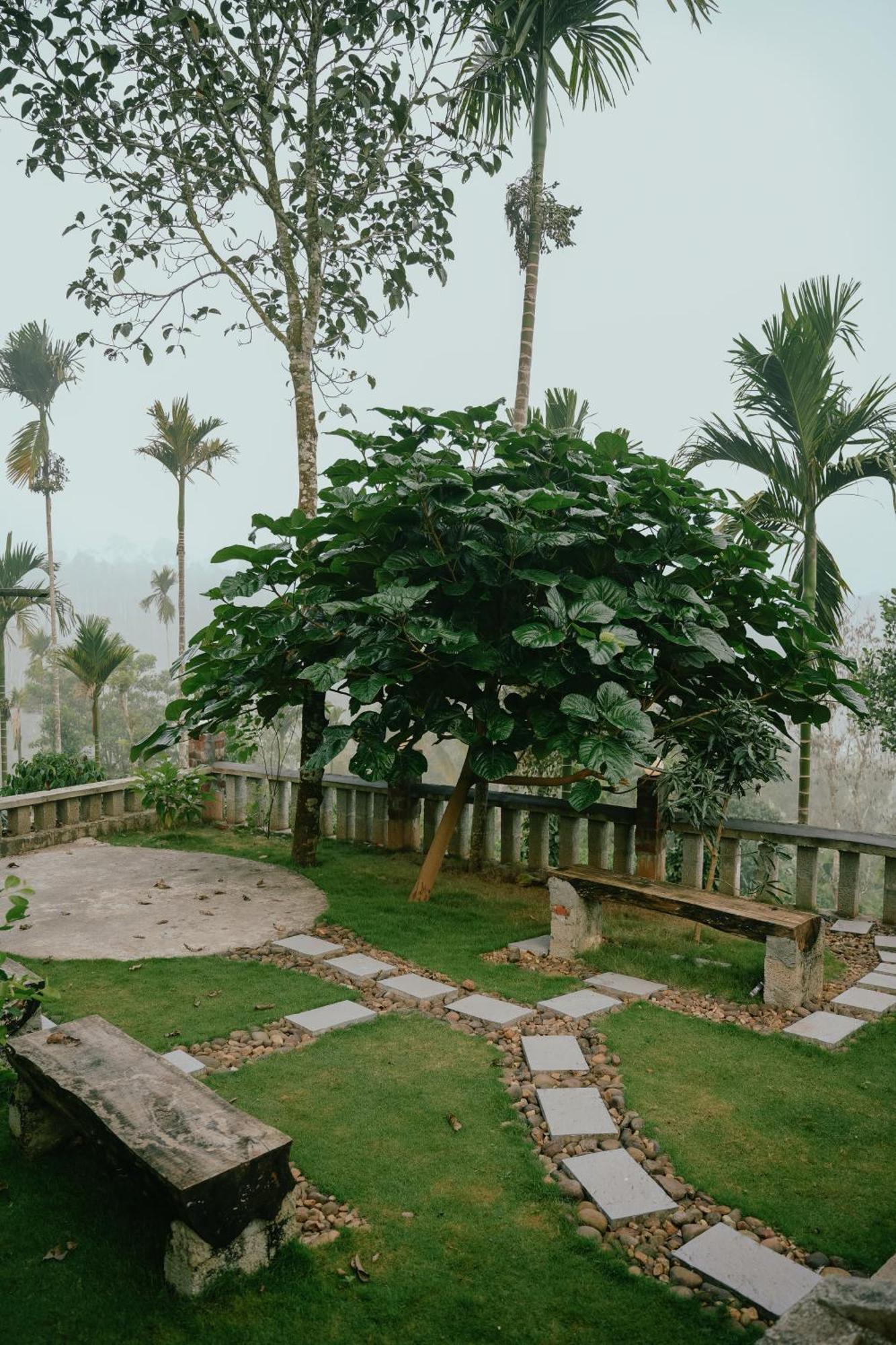 Haze Woods Resort Vaduvanchal Ngoại thất bức ảnh