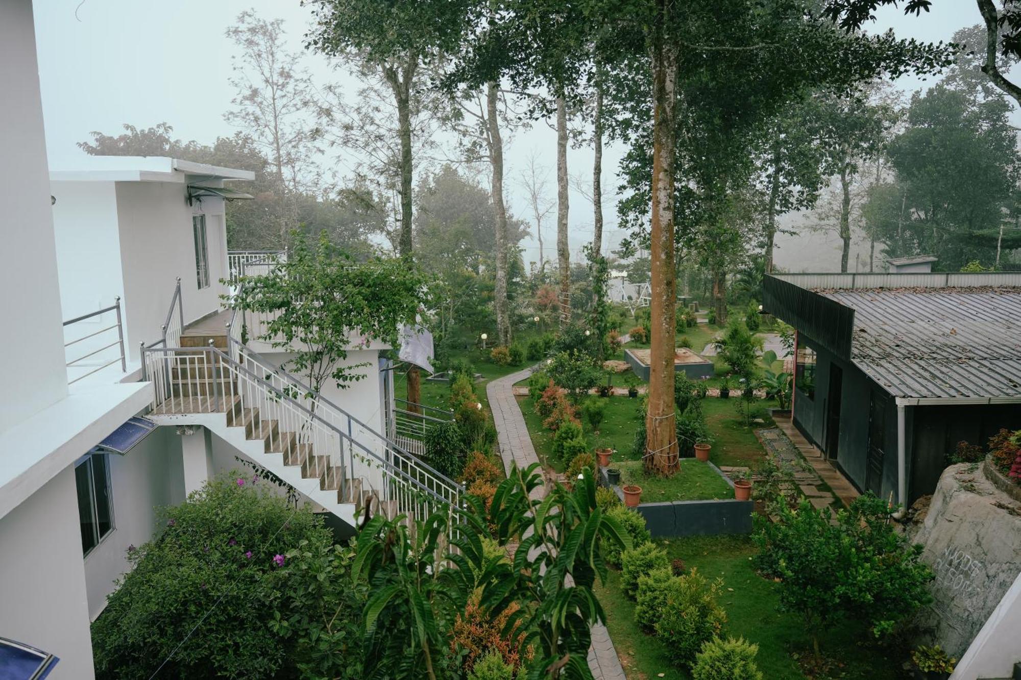 Haze Woods Resort Vaduvanchal Ngoại thất bức ảnh