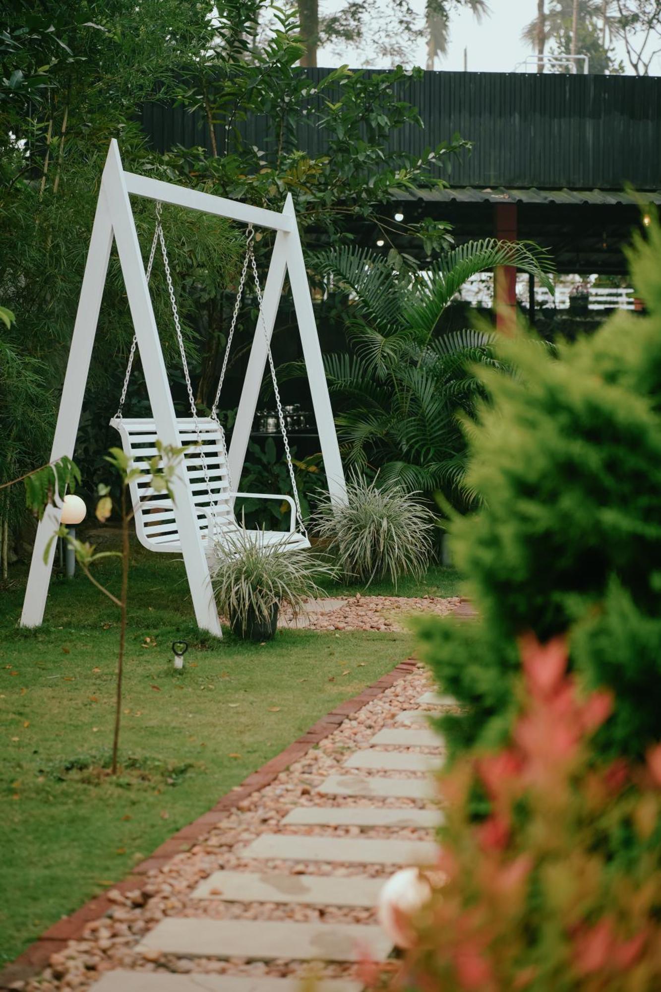 Haze Woods Resort Vaduvanchal Ngoại thất bức ảnh